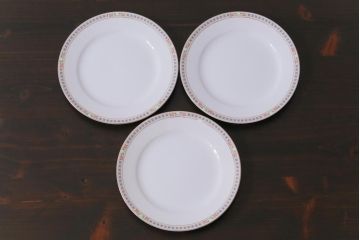 日本陶器　オールドノリタケ(Noritake、則武)　淡い色の小花が愛らしいプレート(皿)3枚セット(1)
