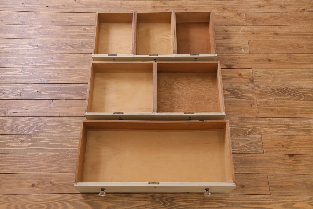 ペイント家具　ガラス取っ手がおしゃれなフレンチナチュラルのチェスト(引き出し)