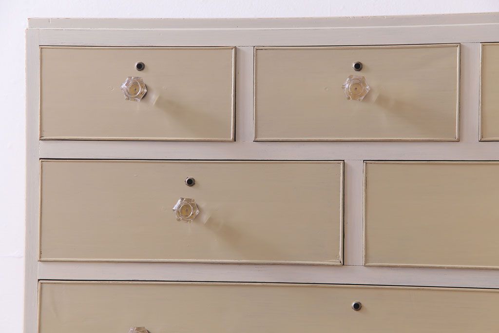 ペイント家具　ガラス取っ手がおしゃれなフレンチナチュラルのチェスト(引き出し)