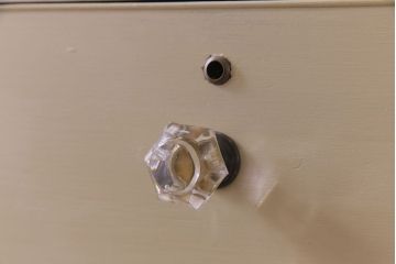 ペイント家具　ガラス取っ手がおしゃれなフレンチナチュラルのチェスト(引き出し)