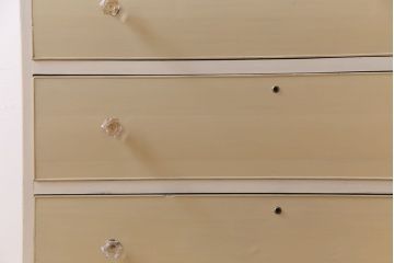 ペイント家具　ガラス取っ手がおしゃれなフレンチナチュラルのチェスト(引き出し)