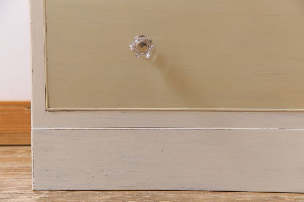 ペイント家具　ガラス取っ手がおしゃれなフレンチナチュラルのチェスト(引き出し)