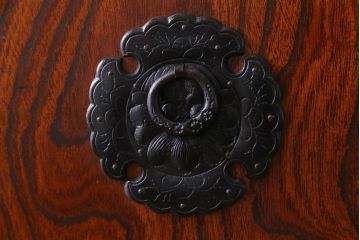 中古　岩谷堂箪笥　特注品　激レア　ローデスクとしても使える縦型収納棚(戸棚、キャビネット)