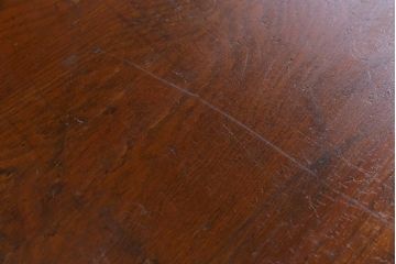 レトロ家具　昭和レトロ　ナラ材　味わい深い風合いが魅力の作業台付きサイドチェスト(サイドキャビネット)