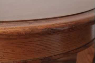 中古　天童木工　木目を生かした天板がおしゃれなラウンドテーブル(サイドテーブル、カフェテーブル)(2)