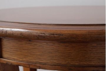 中古　天童木工　温もりのある風合いが魅力の小振りなラウンドテーブル(サイドテーブル、カフェテーブル)(1)