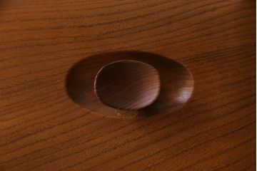 ヴィンテージ家具　イギリスビンテージ　ERCOL(アーコール)　キャスター付きウィンザーサイドボード(収納棚、リビングボード)
