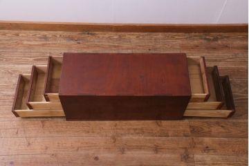 アンティーク家具　和製アンティーク　三方ケヤキ材　漆塗り　両面使いができる上品な小引き出し