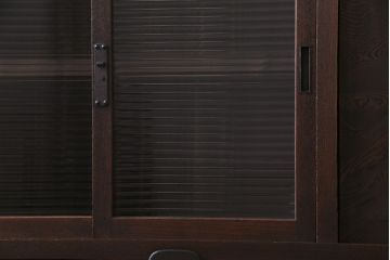 アンティーク家具　和製アンティーク　大正期　ケヤキ材　モールガラス　味わい感じる佇まいがお洒落な収納棚(戸棚、キャビネット)