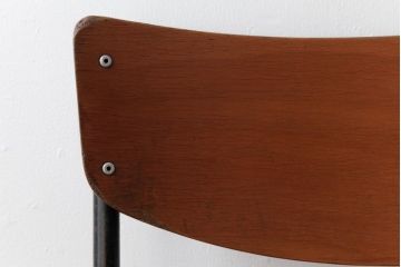 ヴィンテージ家具　ヨーロッパビンテージ　レトロな佇まいのスクールチェア(鉄脚チェア、椅子)