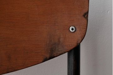 ヴィンテージ家具　ヨーロッパビンテージ　レトロな佇まいのスクールチェア(鉄脚チェア、椅子)