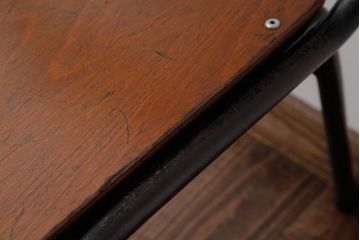 ヴィンテージ家具　ヨーロッパビンテージ　レトロな佇まいのスクールチェア(鉄脚チェア、椅子)