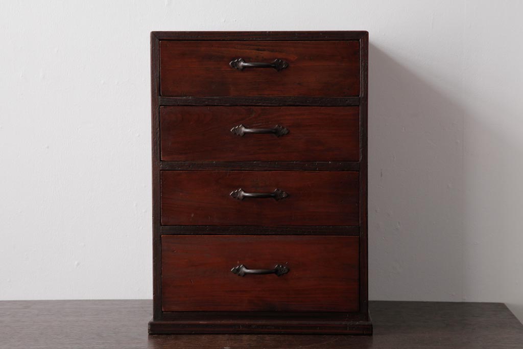 アンティーク家具　和製アンティーク　シンプルで味わいのある小引き出し(卓上収納)