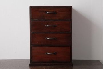 アンティーク家具　和製アンティーク　シンプルで味わいのある小引き出し(卓上収納)