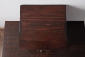 アンティーク家具　和製アンティーク　シンプルで味わいのある小引き出し(卓上収納)