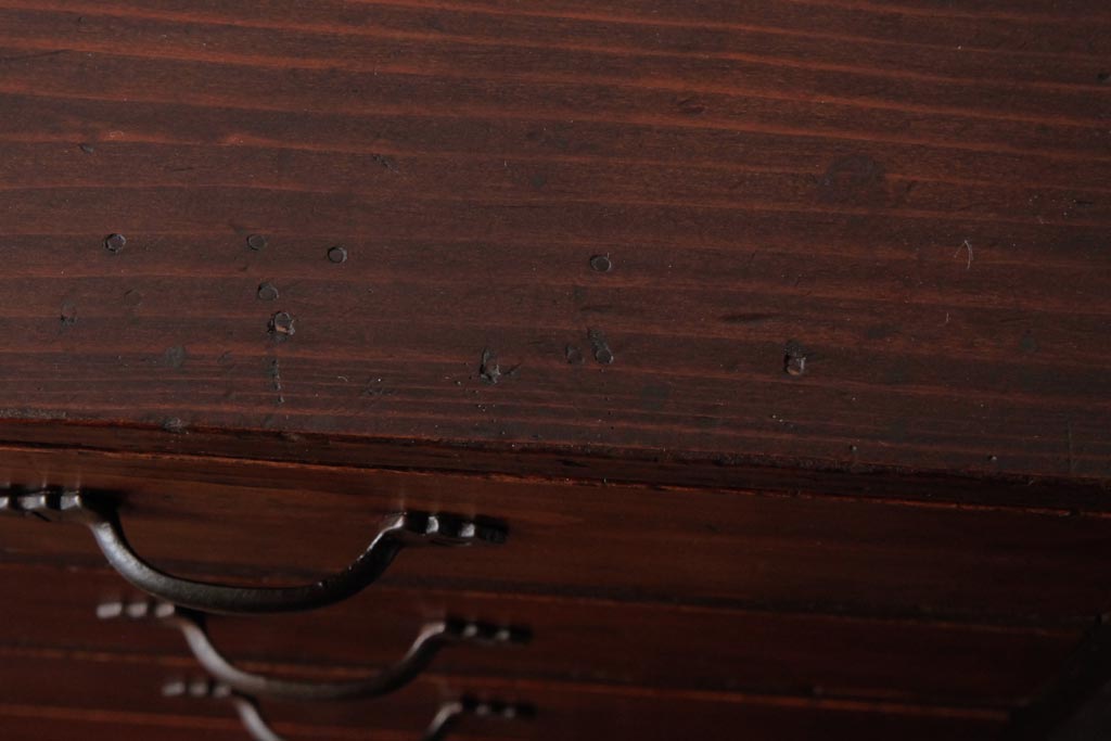 アンティーク家具　和製アンティーク　シンプルで味わいのある小引き出し(卓上収納)