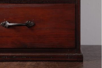 アンティーク家具　和製アンティーク　シンプルで味わいのある小引き出し(卓上収納)