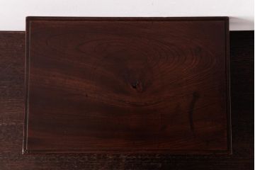 アンティーク雑貨　和製アンティーク　総ケヤキ材　そろばんの玉のような脚の形が印象的な花台(飾り台)