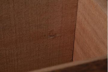 アンティーク雑貨　昭和中期　ラワン材　レトロな雰囲気の小物入れ(収納、花台、飾り台)