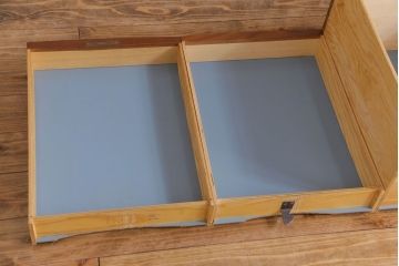 ヴィンテージ家具　北欧ビンテージ　シンプルなデザインの引き出し付きワークデスク(片袖机、在宅ワーク、在宅用)