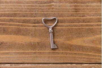ヴィンテージ家具　北欧ビンテージ　シンプルなデザインの引き出し付きワークデスク(片袖机、在宅ワーク、在宅用)