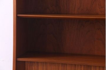 ヴィンテージ家具　北欧ビンテージ　デンマーク　作業台付き　お気に入りを並べて使えるカップボード(ブックシェルフ、陳列棚、オープンラック)