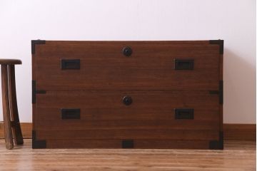 アンティーク家具　昭和初期　総桐材　モダンなデザインが目を引く箪笥ローボード(ローチェスト、衣装箪笥、桐箪笥、桐たんす)