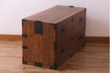 アンティーク家具　昭和初期　総桐材　モダンなデザインが目を引く箪笥ローボード(ローチェスト、衣装箪笥、桐箪笥、桐たんす)