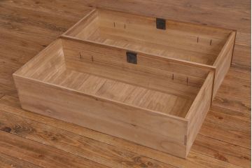 アンティーク家具　昭和初期　総桐材　モダンなデザインが目を引く箪笥ローボード(ローチェスト、衣装箪笥、桐箪笥、桐たんす)