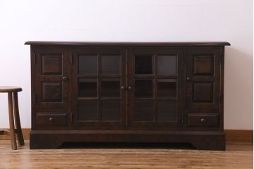 中古　北海道民芸家具　脚付き 落ち着きある色合いのサイドボード(収納棚、戸棚)(定価38万円)(3)