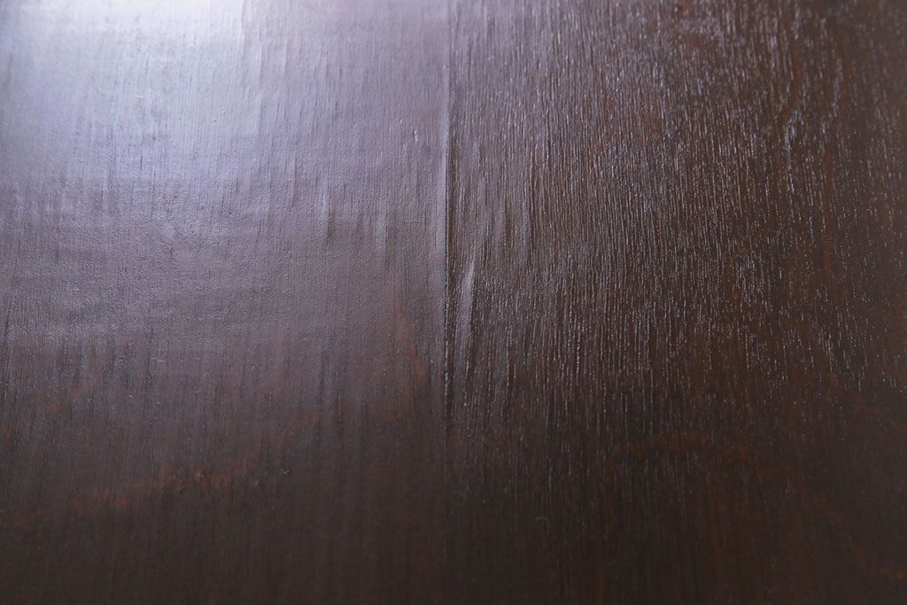 中古　北海道民芸家具　脚付き 落ち着きある色合いのサイドボード(収納棚、戸棚)(定価38万円)(3)