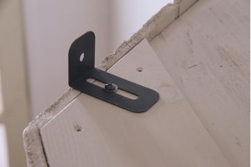 アンティーク家具　フランスアンティーク　カントリー調のペイントカラーがおしゃれなコーナーキャビネット(飾り棚、収納棚、戸棚)