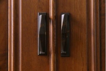 アンティーク家具　上手物　銅金具　三方ケヤキ無垢材　玉杢が美しい上手物の重ね箪笥(衣装箪笥、引き出し)