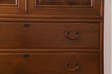 アンティーク家具　上手物　銅金具　三方ケヤキ無垢材　玉杢が美しい上手物の重ね箪笥(衣装箪笥、引き出し)