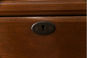 アンティーク家具　上手物　銅金具　三方ケヤキ無垢材　玉杢が美しい上手物の重ね箪笥(衣装箪笥、引き出し)