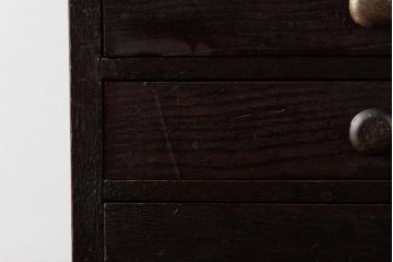 アンティーク家具　和製アンティーク　栗材　丸い取っ手がかわいらしいモダンな小引き出し