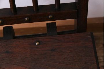 アンティーク家具　イギリス製　オーク材　アンティークの風合いがお洒落なフォールディングチェア(折り畳みチェア、椅子)
