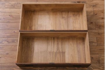 アンティーク家具　昭和初期　総桐材　古い木の質感が味わい深い箪笥ローチェスト(衣装箪笥、引き出し、桐箪笥、桐たんす)