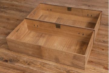 アンティーク家具　昭和初期　総桐材　古い木の質感が味わい深い箪笥ローチェスト(衣装箪笥、引き出し、桐箪笥、桐たんす)