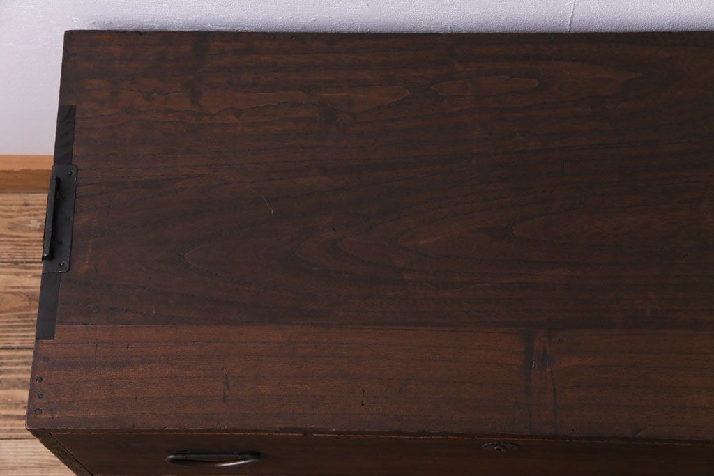 アンティーク家具　昭和初期　総桐材　古い木の質感が味わい深い箪笥ローチェスト(衣装箪笥、引き出し、桐箪笥、桐たんす)