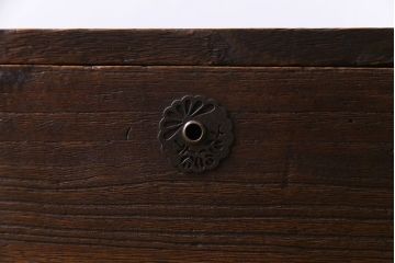 アンティーク家具　昭和初期　総桐材　古い木の質感が味わい深い箪笥ローチェスト(衣装箪笥、引き出し、桐箪笥、桐たんす)