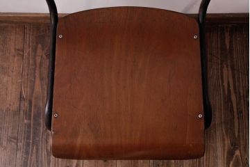ヴィンテージ家具　ヨーロッパビンテージ　レトロな佇まいのスクールチェア(キッズチェア、鉄脚チェア、椅子)(2)