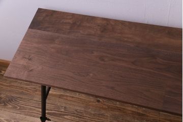 ラフジュ工房オリジナル　鉄脚　シンプルなウォールナット材製折りたたみテーブル(作業台、ワークデスク、在宅ワーク、在宅用)