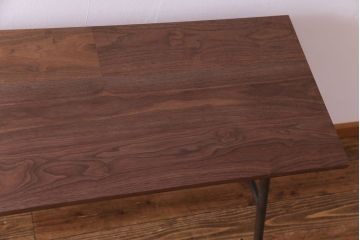 ラフジュ工房オリジナル　鉄脚　シンプルなウォールナット材製折りたたみテーブル(作業台、ワークデスク、在宅ワーク、在宅用)