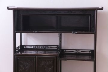 アンティーク家具　和製アンティーク　上手物!　深みのある漆塗りが美しい唐木指物の飾り棚(茶棚、戸棚)