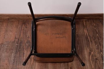 ヴィンテージ家具　ヨーロッパビンテージ　使い込まれた風合いが魅力のスクールチェア(キッズチェア、鉄脚チェア、椅子)(2)