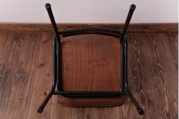 ヴィンテージ家具　ヨーロッパビンテージ　使い込まれた風合いが魅力のスクールチェア(キッズチェア、鉄脚チェア、椅子)