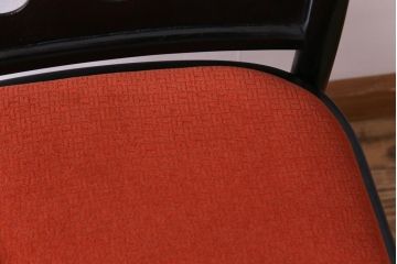 ヴィンテージ家具　イギリスビンテージ　オレンジの座面が可愛らしいレトロモダンなチェア(ダイニングチェア、椅子)(1)