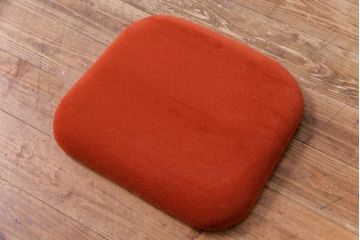 ヴィンテージ家具　イギリスビンテージ　オレンジの座面が可愛らしいレトロモダンなチェア(ダイニングチェア、椅子)(2)