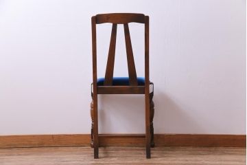アンティーク家具　イギリスアンティーク　オーク材　背もたれのレリーフがおしゃれなチェア(ダイニングチェア、椅子)